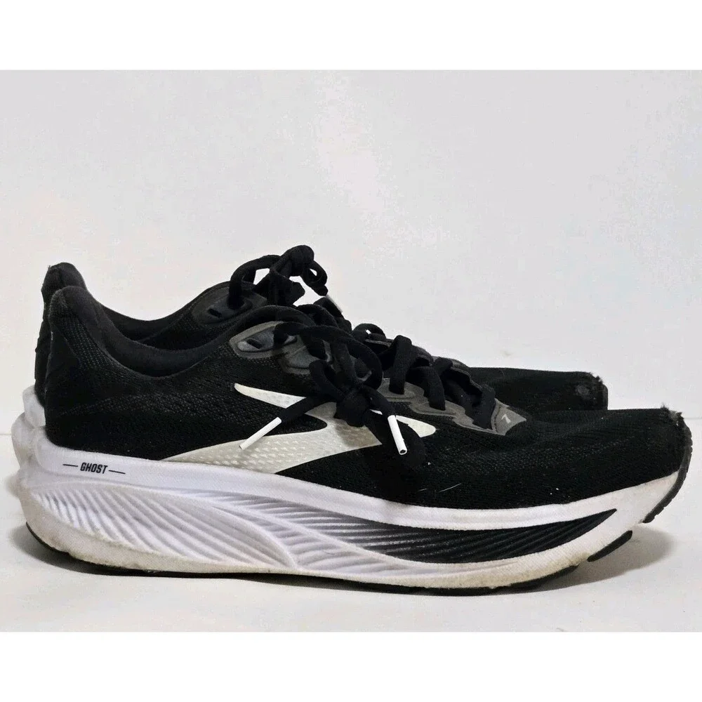 Brooks Sneakers Mens Size 8 2E Ghost 17 Running Wide Black White Jogging Casual